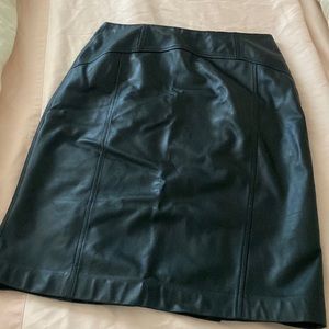 Gorgeous classic Talbots black leather skirt